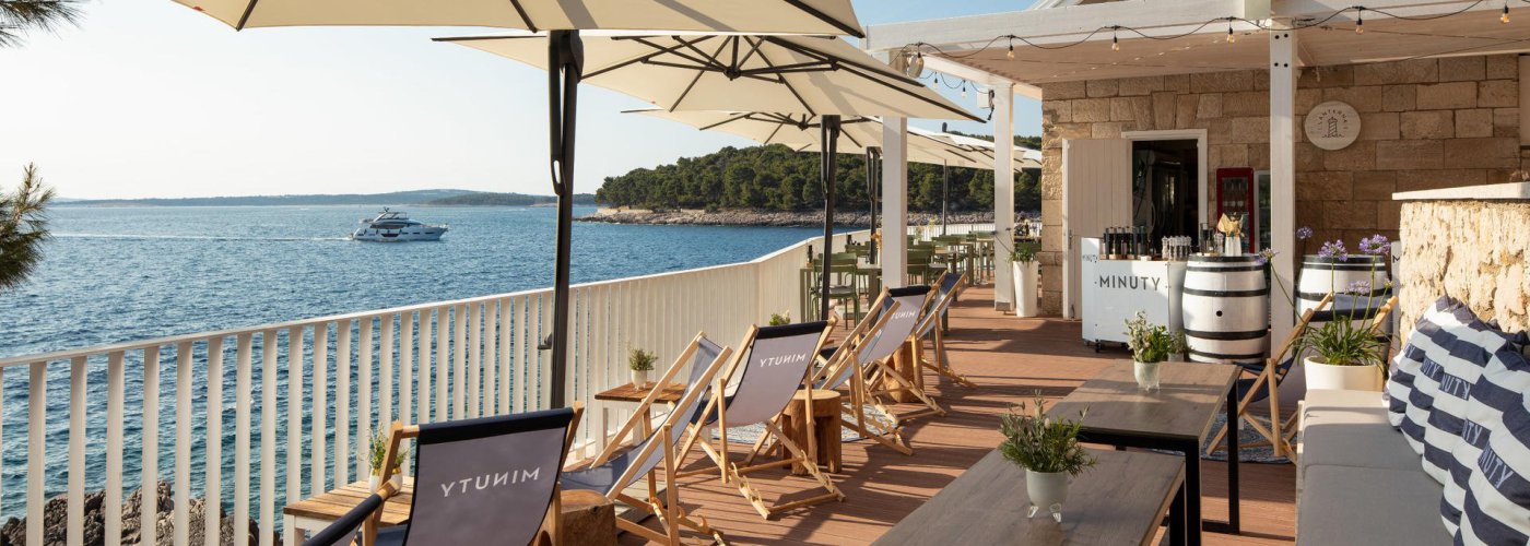 Lanterna Grill & Gourmet